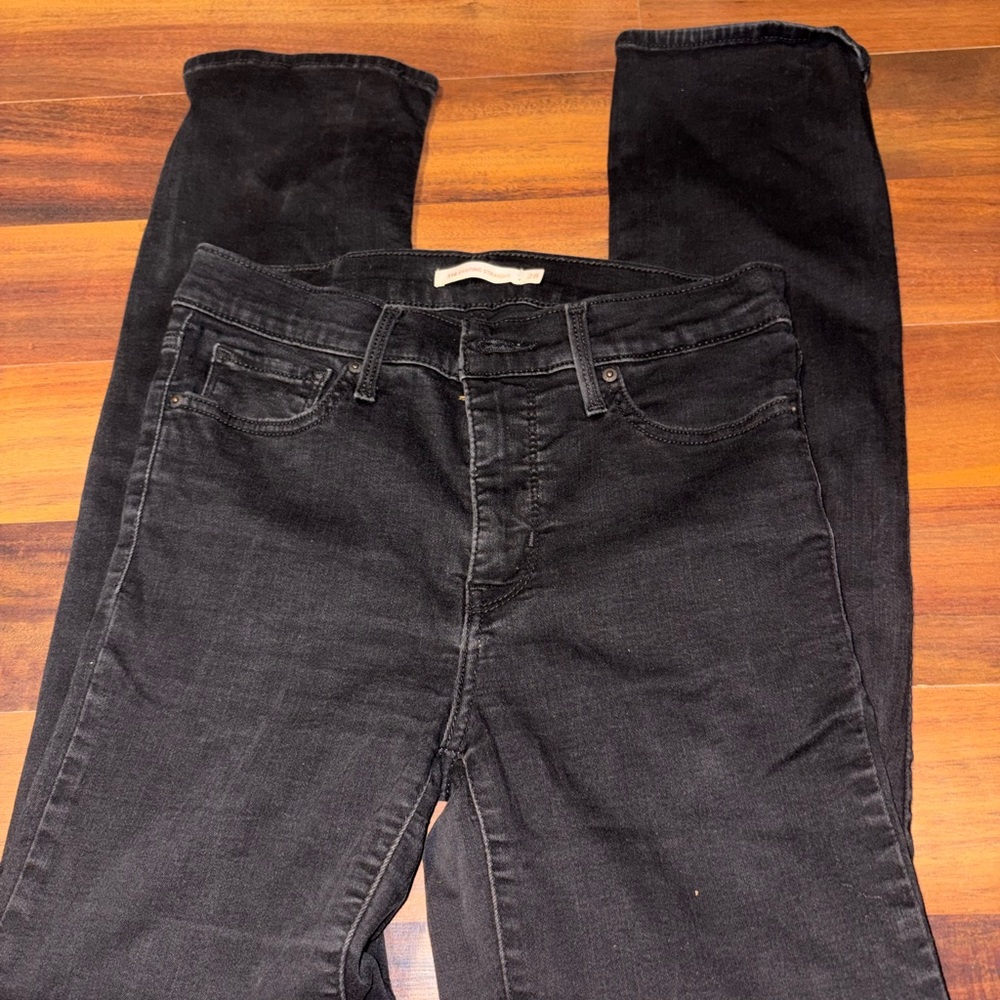 Levi's Women's Skinny Jeans in Black